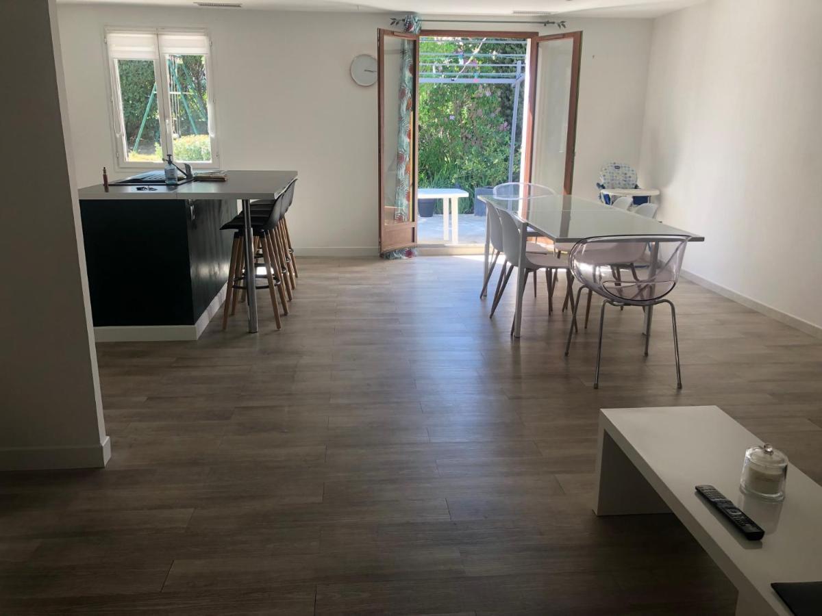 Maison Au Calme Avec Parking En Petite Camargue Beauvoisin  Екстериор снимка